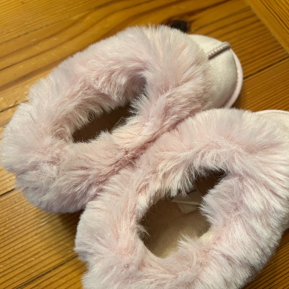 Pink Slippers - Picture 6 of 6